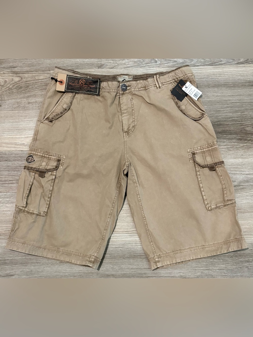 Rivet de Cru Khaki Twill Cargo Shorts size 40 MSRP $78 New with Tags